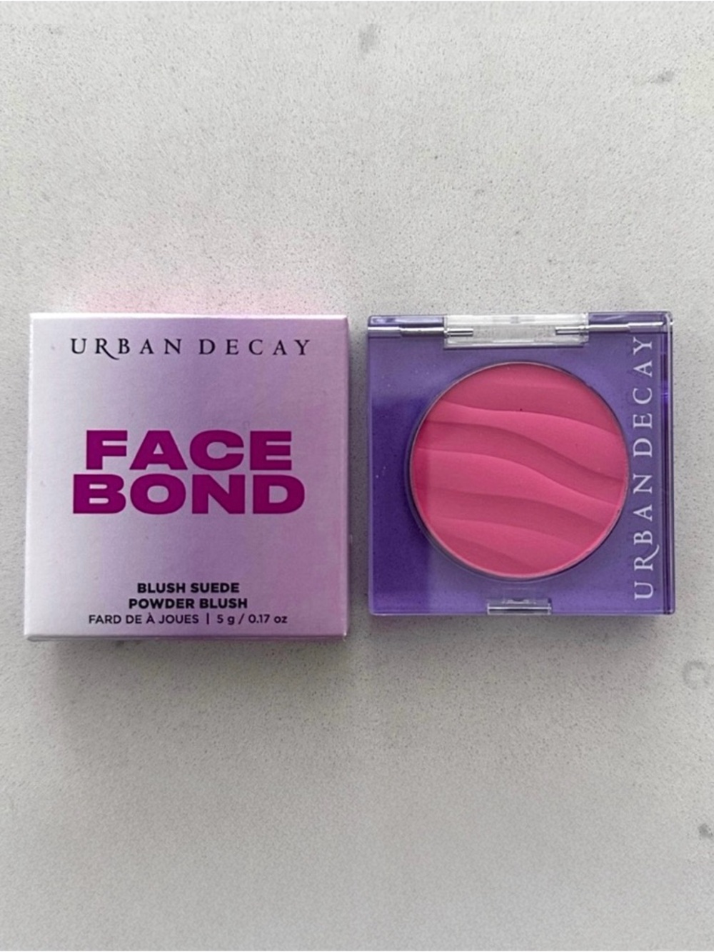 URBAN DECAY FACE BOND POWDER BLUSH SUEDE IN WHOLEHEARTED